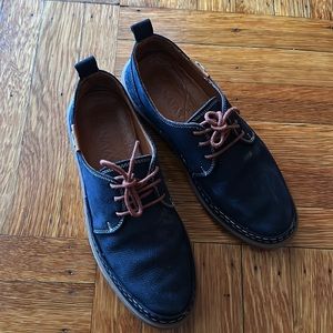 Blue suede shoes